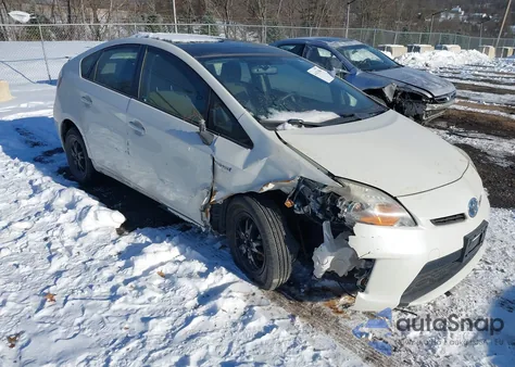2014 Toyota Prius z USA, uszkodzony, nr VIN JTDKN3DU6E1827060